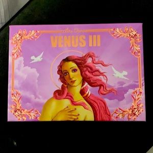 Venus eyeshadow palet